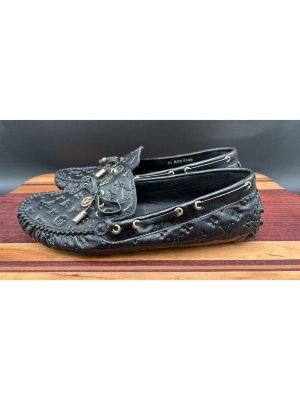Louis Vuitton Women's Loafers Black Leather Flats Driving Shoes US-9 EU-41 EUC - Picture 4 of 10